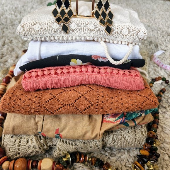 Desert Boho-Inspired Not So Mystery Box Tops & Dresses 12 pcs - Sz XS-S - Picture 2 of 14